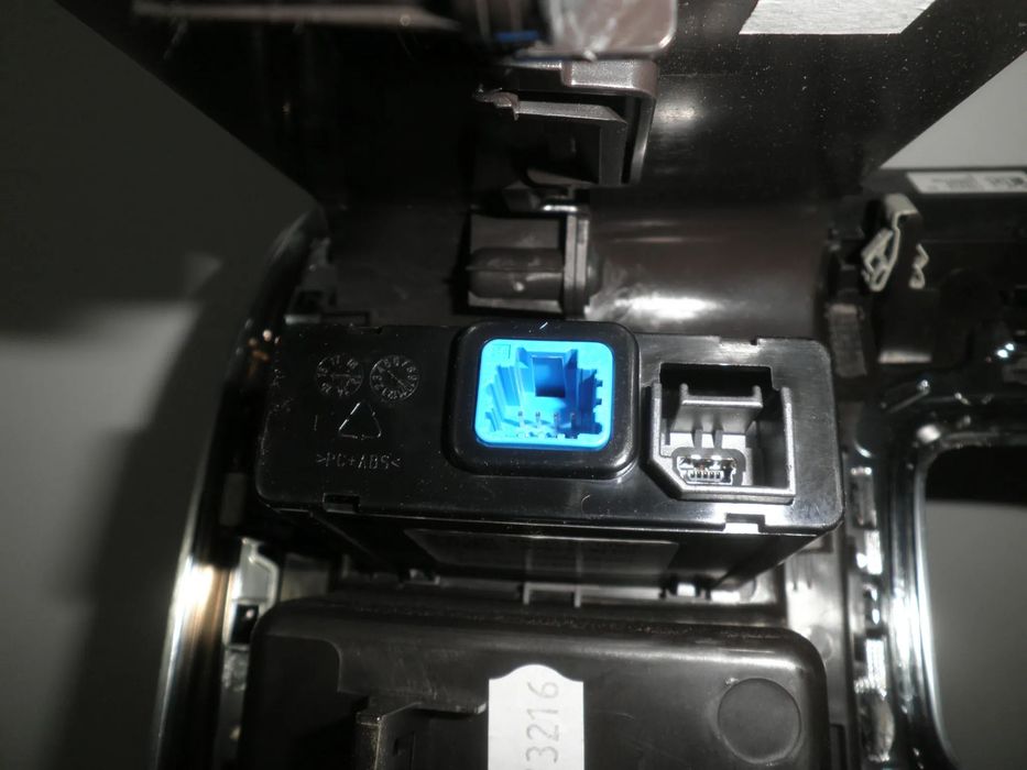 Modul USB Renault Espace V 2017 280238352R