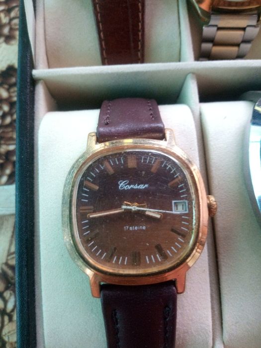 Vînd,sau schimb ceasuri mecanice.