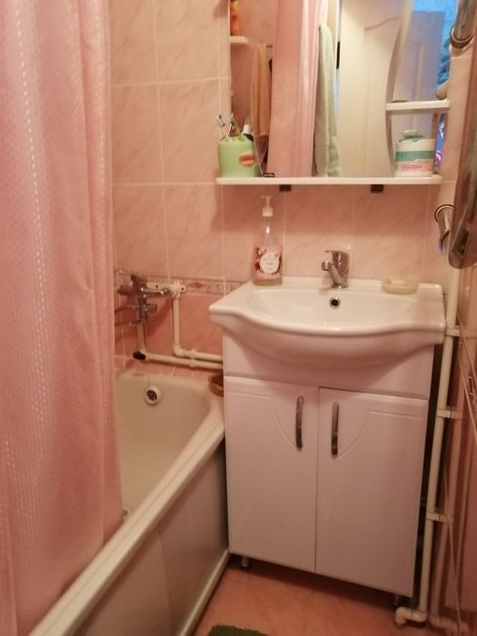 Продам 2 к комнатную