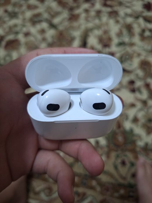 Apple air pods3  оригинал каробки нету торг есть