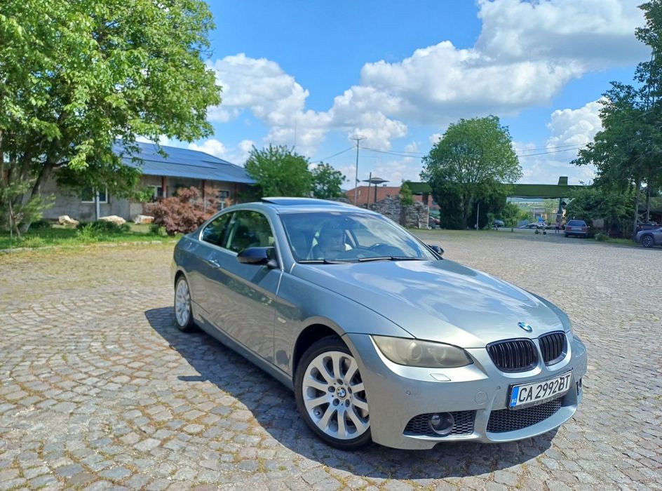 Продавам автомобил BMW E92 330D