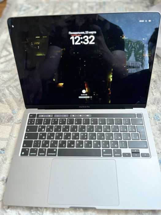 MakBook Pro 13 M2