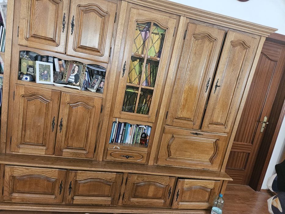 Vând biblioteca lemn masiv din stejar