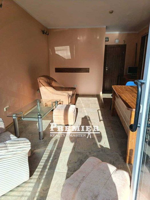 Предлагаме за продажба необзаведено студио в центъра на Слънчев бряг