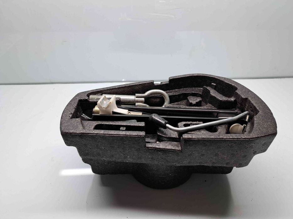 Set cric si cheie Volkswagen Polo (6R) [Fabr 2009-2016] OEM