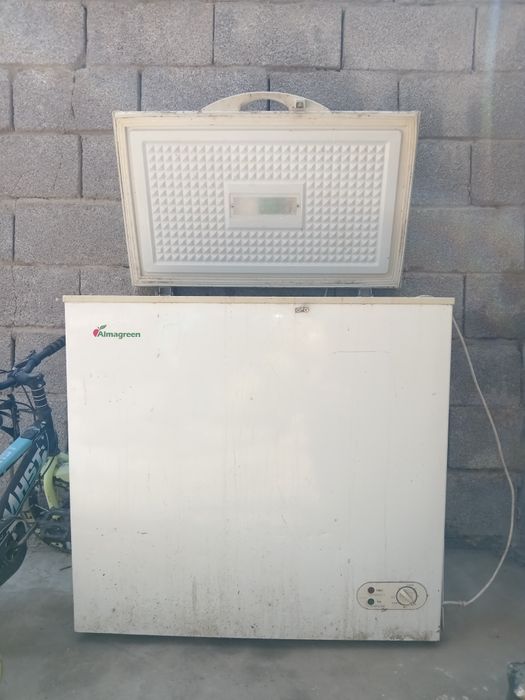 Морозильник отдам даром самовывоз. Кайтпас 1