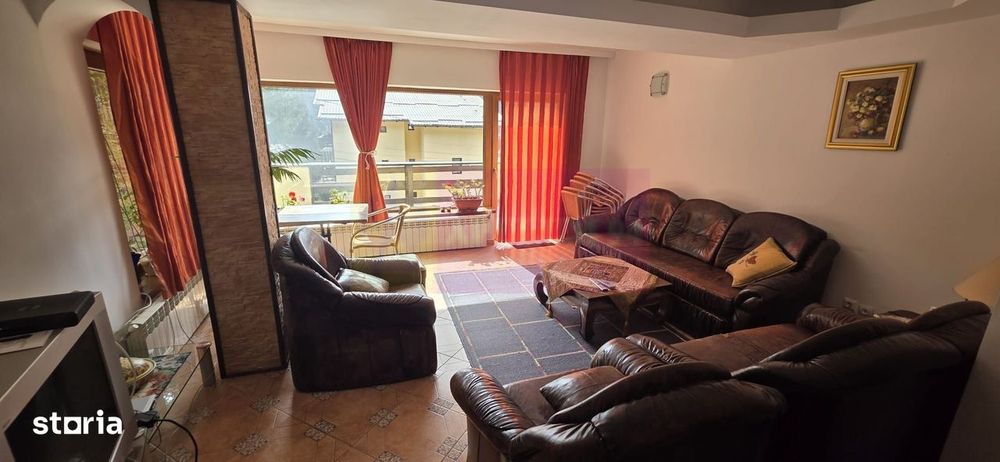 Vila duplex de vanzare cu 4 camere in Azuga
