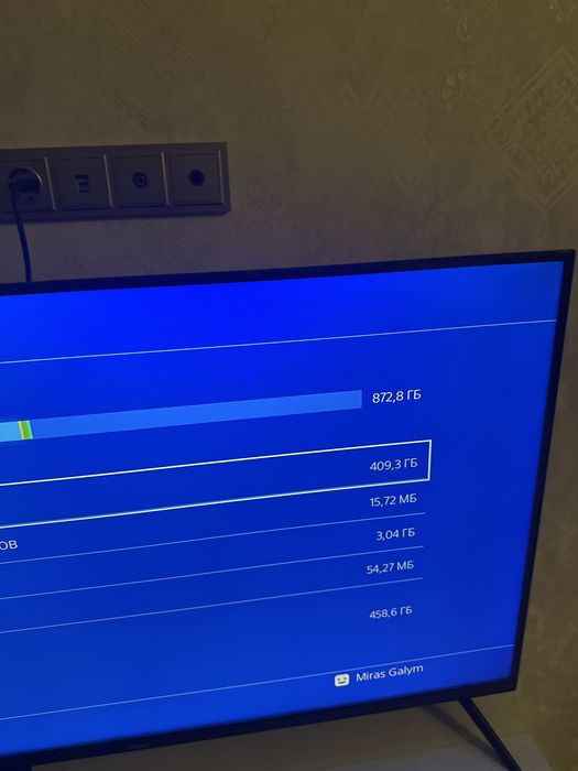 Пс 4  слим 1 тб 2 геймпада ТОРГ УМЕСТЕН PS PLUS 700 игр +