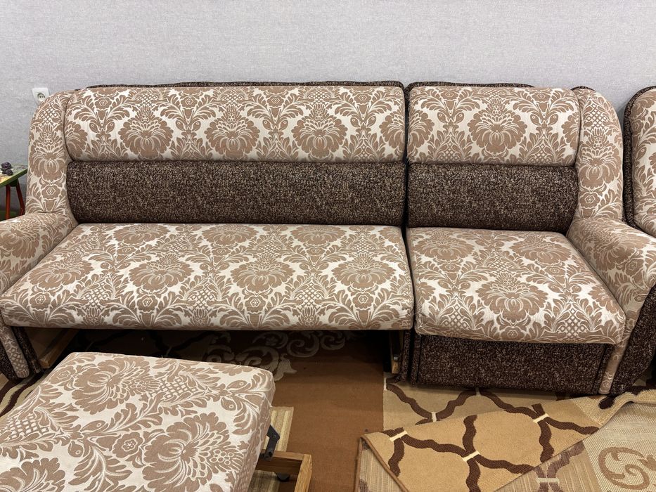 Продам диван с креслом