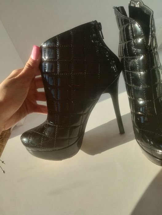 Високи зимни боти