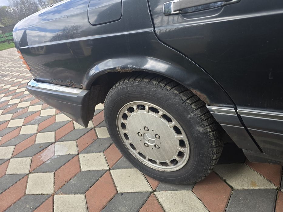 Mercedes w126  SE 300