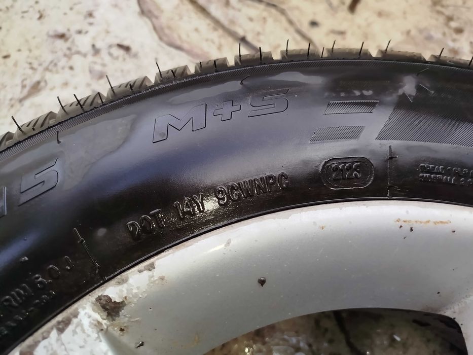 Гуми с джанти за Мазда 5