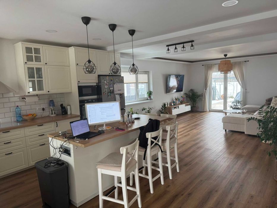 Casa individuala, 4 camere, complet mobilata si utilata, teren 800 mp, Jucu de Mijloc – Zona Han KM17