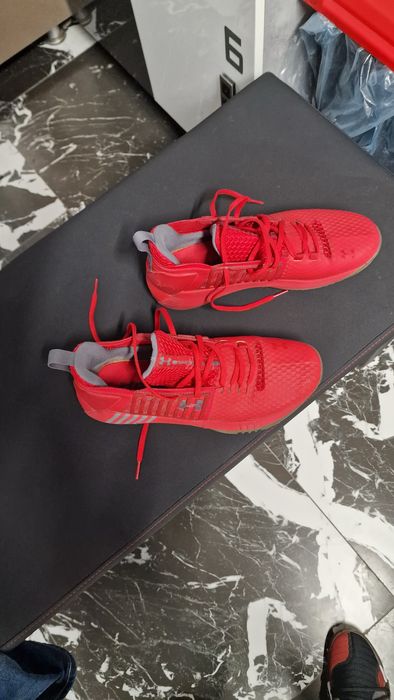 Adidasi Under Armour