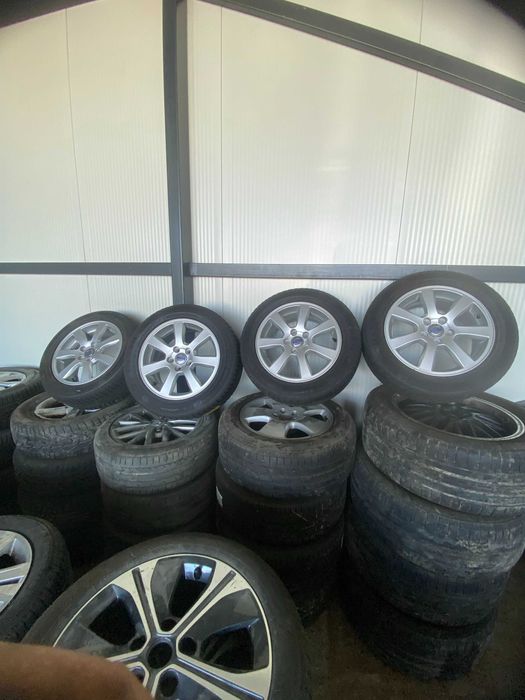 Гуми с джанти Volvo 215/55R16