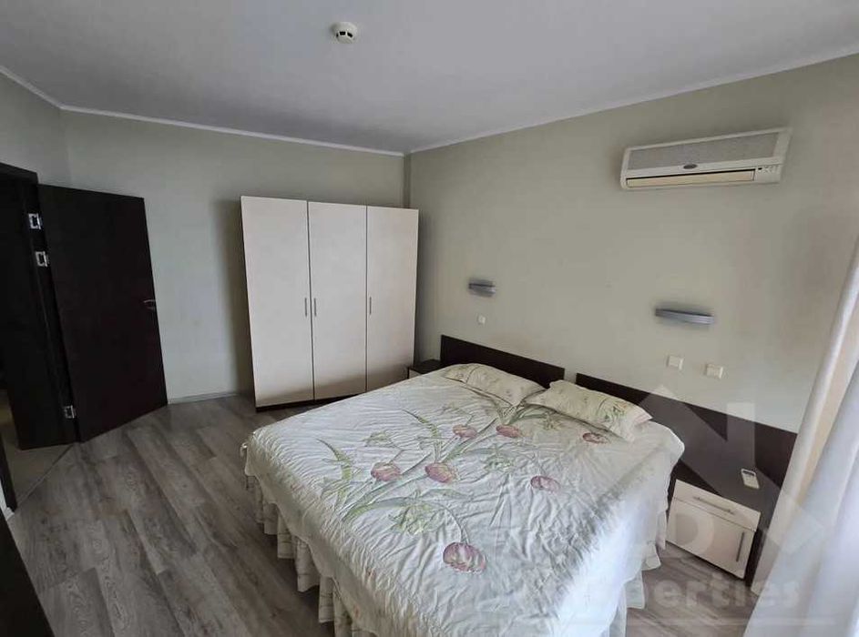 Двустаен апартамент с панорамна гледка, к.к."Чайка"