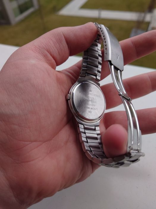 Ceas accurist englezesc cu mecanism japan