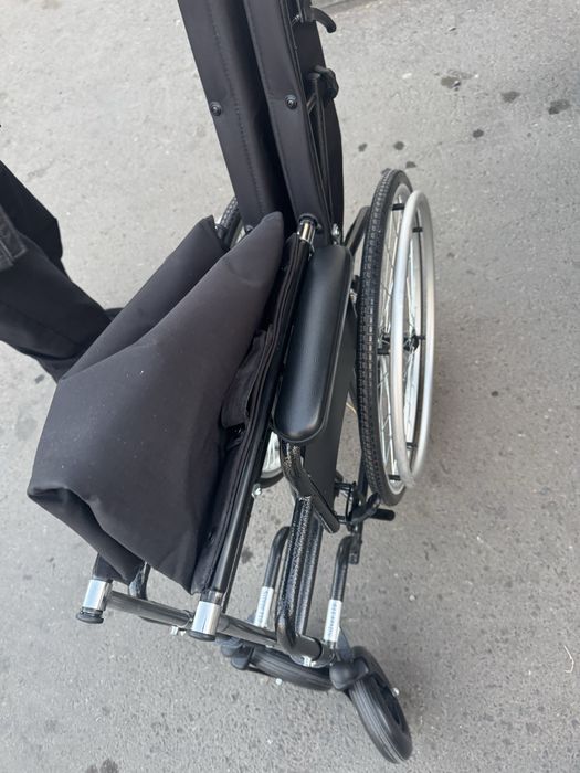 Инвалидная коляска