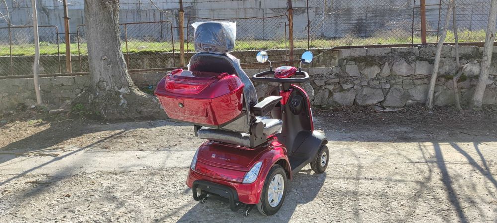 Електрическа четириколка SCE 340 за инвалиди до 20 км в час скорост