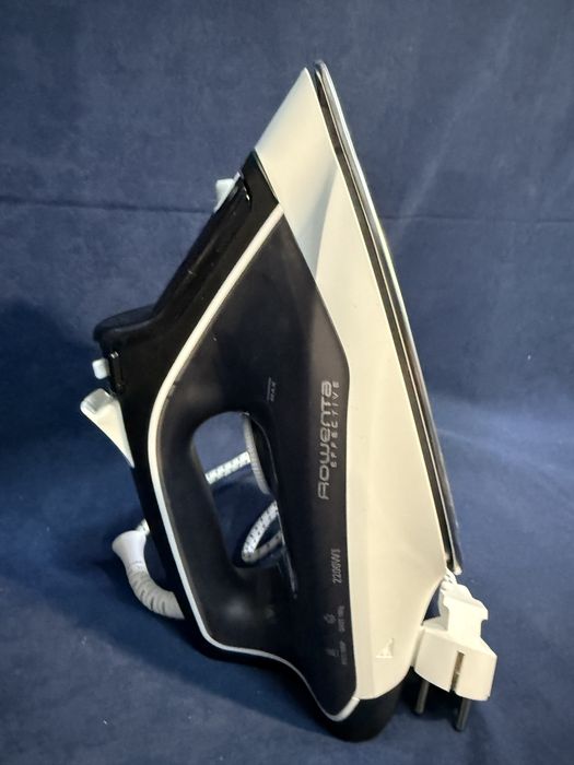 Парна ютия Rowenta Effective