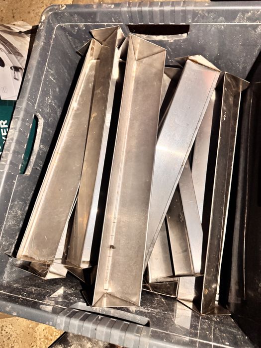 GN-uri , tavi, forme , platori din lemn horeca