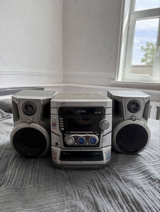 Продаётся музыкальный центр LG Xtreme