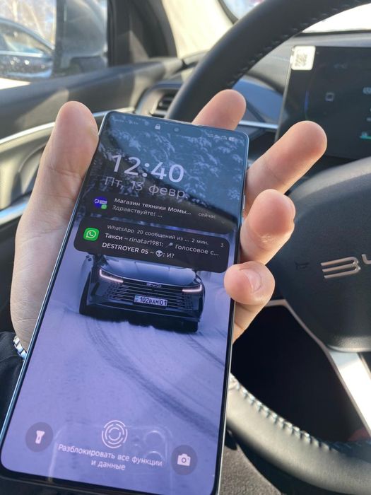 Продам смартфон  tecno camon 40