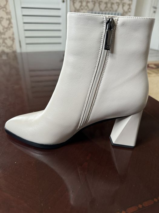 Продам обувь зимнюю