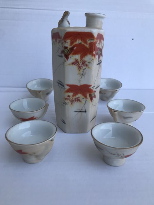 Cescute din portelan fin