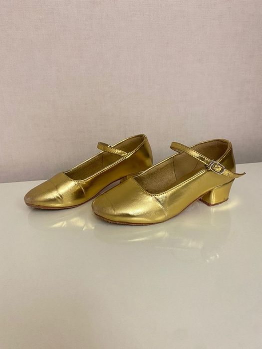 Танцевальные туфли