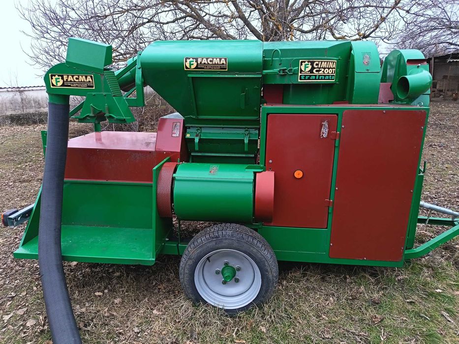 Прикачен комбайн FACMA