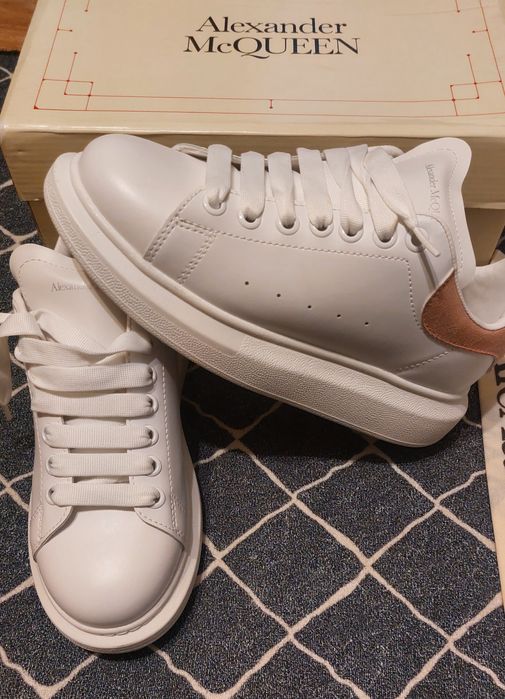 Sneakerși Alexander Mcqueen
