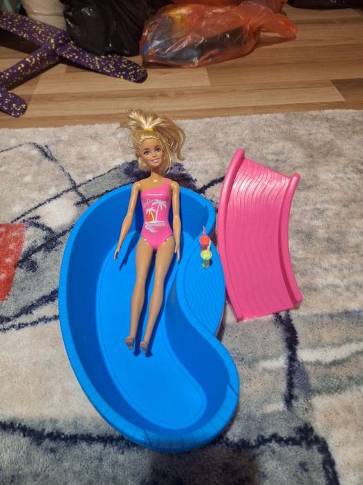 Кукла Барби на басейн - Mattel
