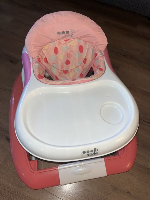 Бебешка проходилка за момиче