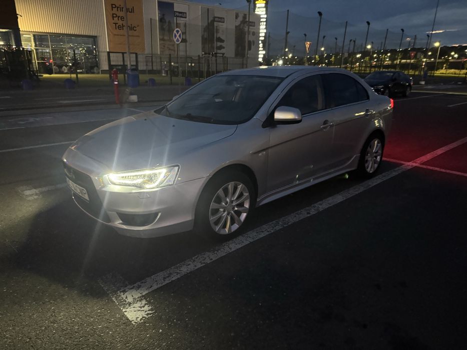 Mitsubishi Lancer