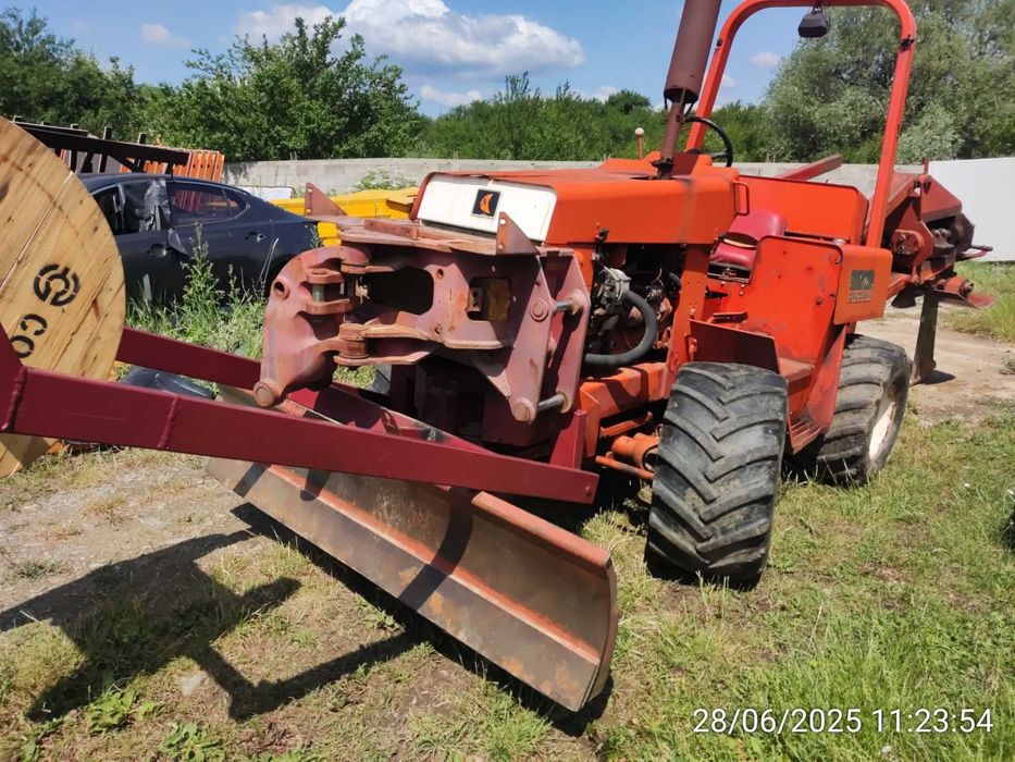 Каналокопател Ditch Witch 5110