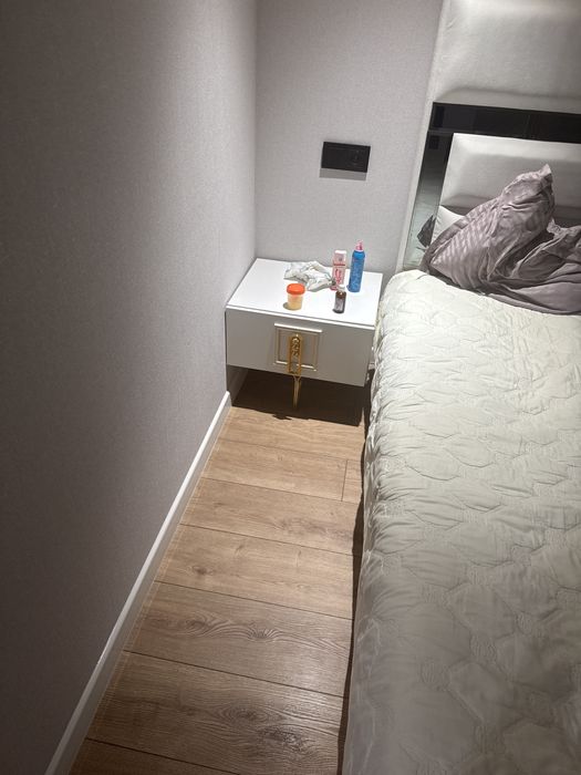 срочно продается Спальный гарнитур