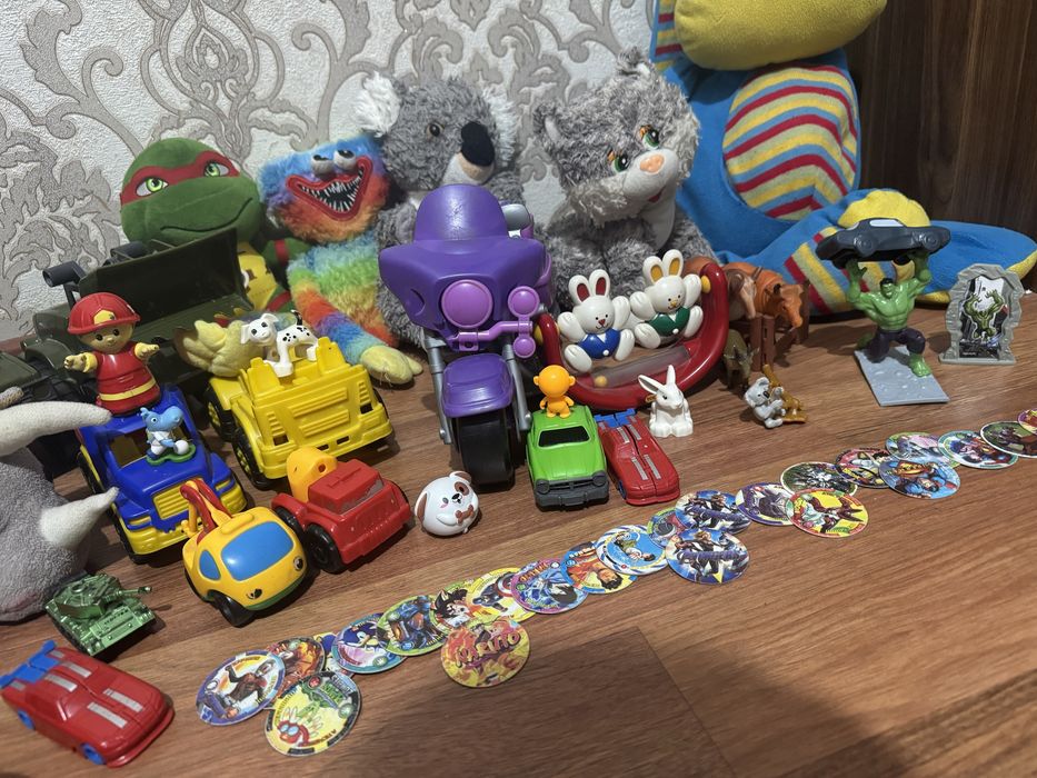 Продаются игрушки