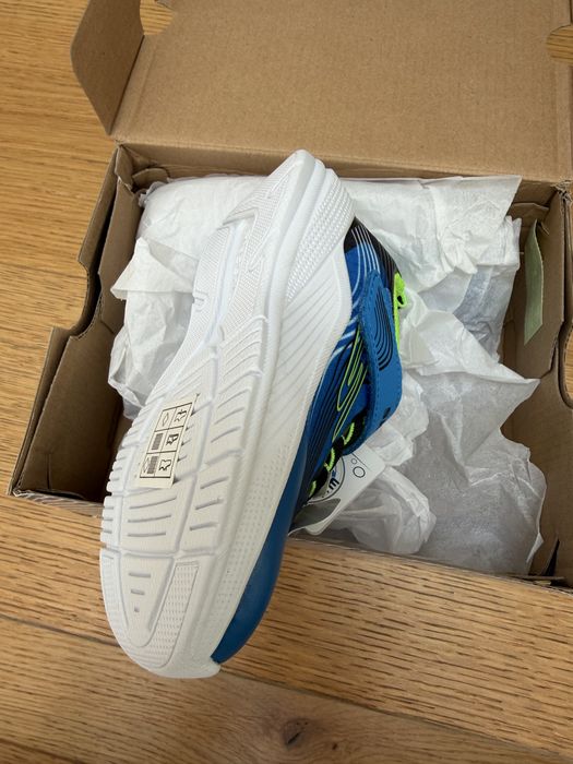 Adidasi skechers noi masura 23