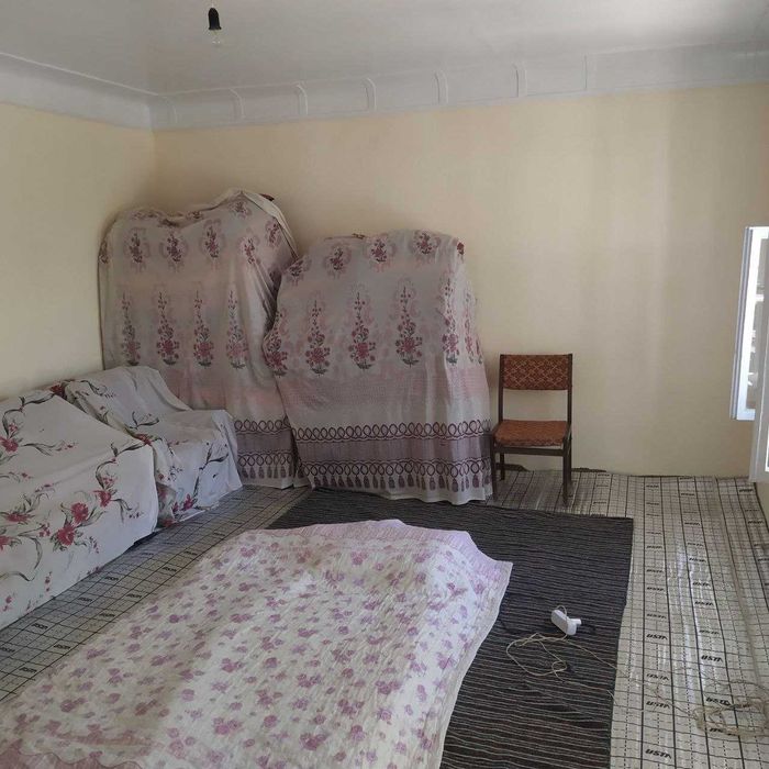 Кибрайда уй сотилади