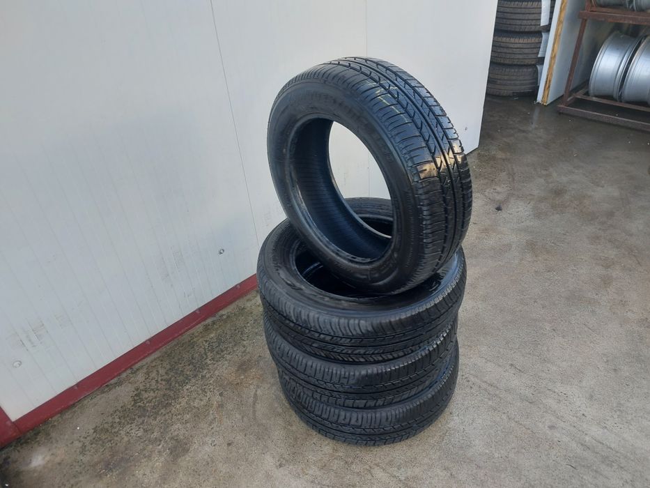 75 lei bucata! Set anvelope VARA 175 65 15 Bridgestone! 7 mm