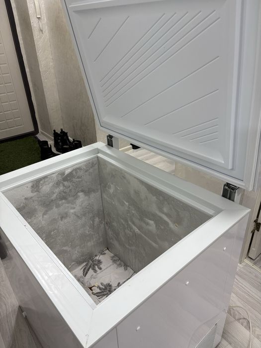 морозильник в хорошем состояний