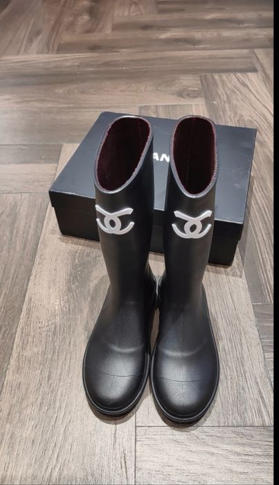 Продам сапоги Chanel