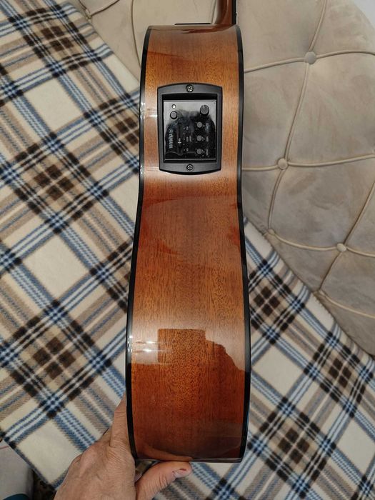 Yamaha NCX1 NAT - Chitară clasică cu pickup