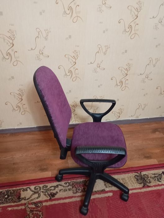 Продам офисное кресло