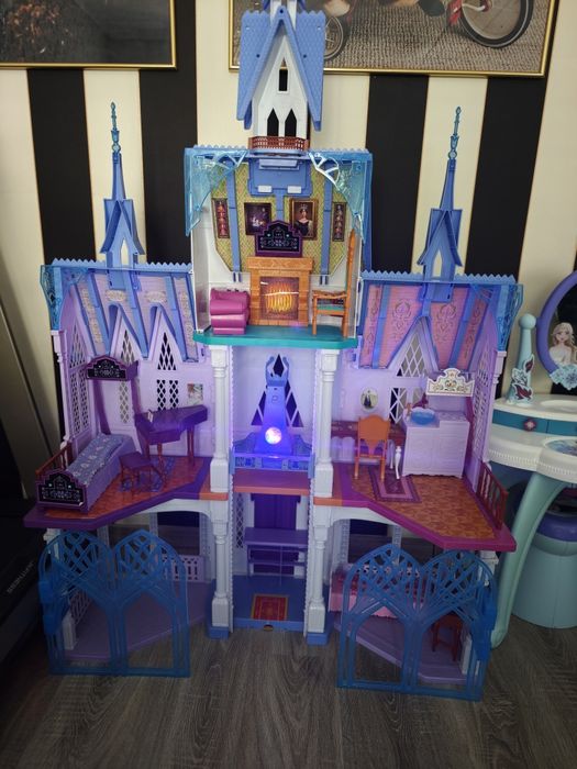 Castel Frozen 1.5 m inaltime