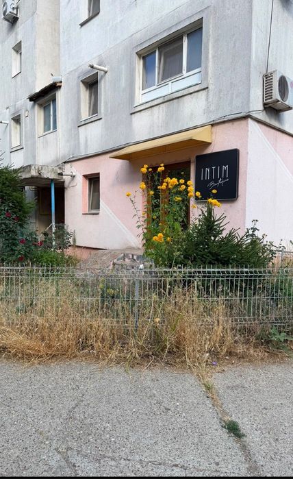 Spatiu comercial/Birou de vanzare