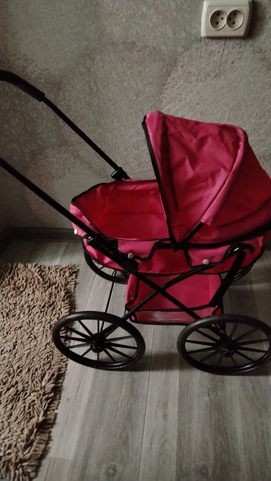 Продам коляску для кукол