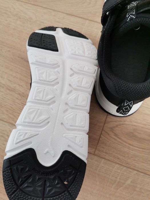 Adidași noi decatlon
