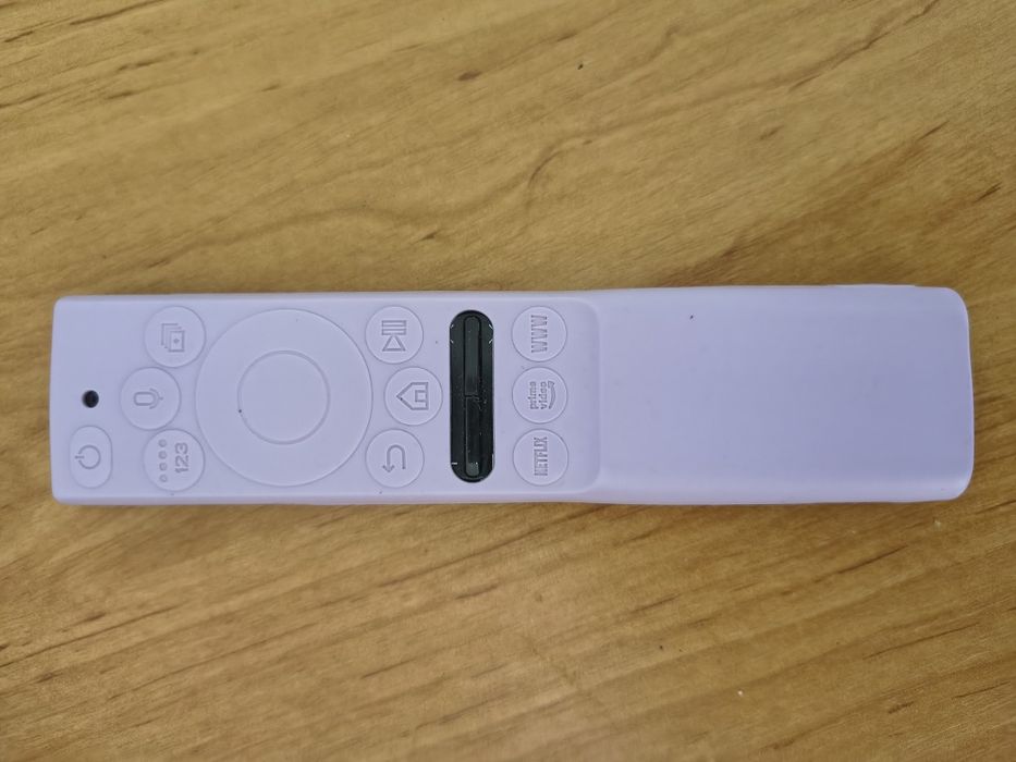 Vand TV Samsung Q60BA 43 inch model 2023